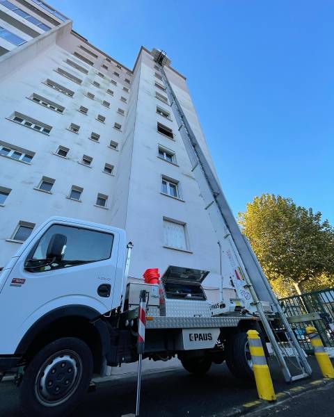 Location de monte-matériaux en urgence sur Bordeaux et la région bordelaise