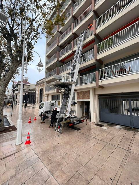 Location de monte-meubles à Bordeaux et sur le Bassin d'Arcachon