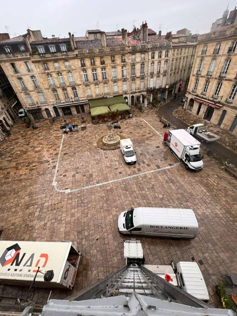 Spécialiste monte-meubles sur Bordeaux